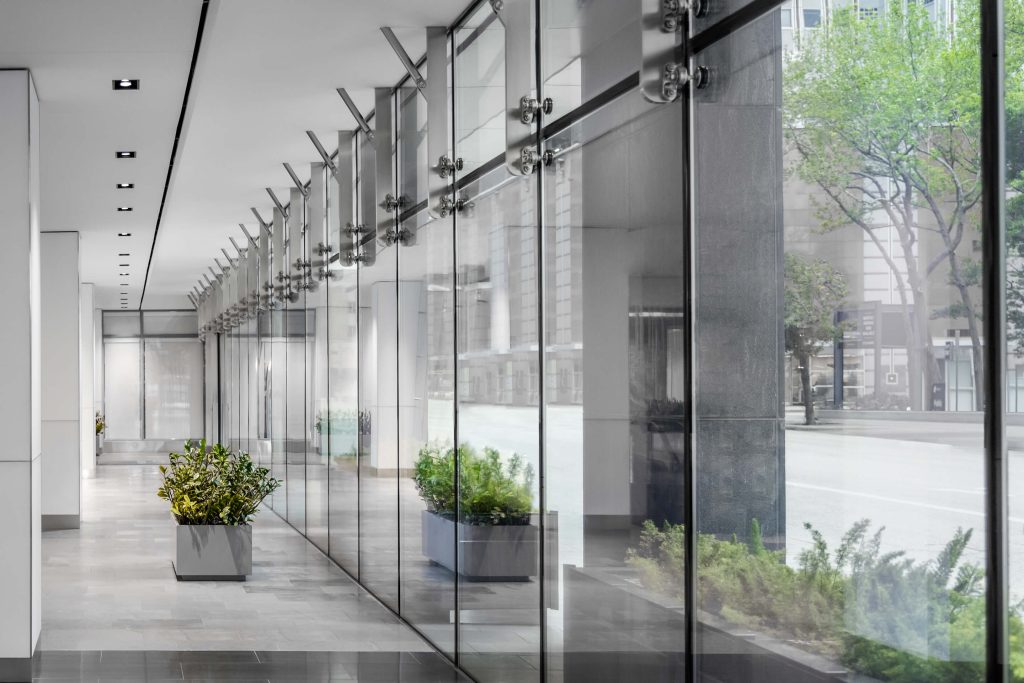 811 Louisiana 4 structural-glass-facade