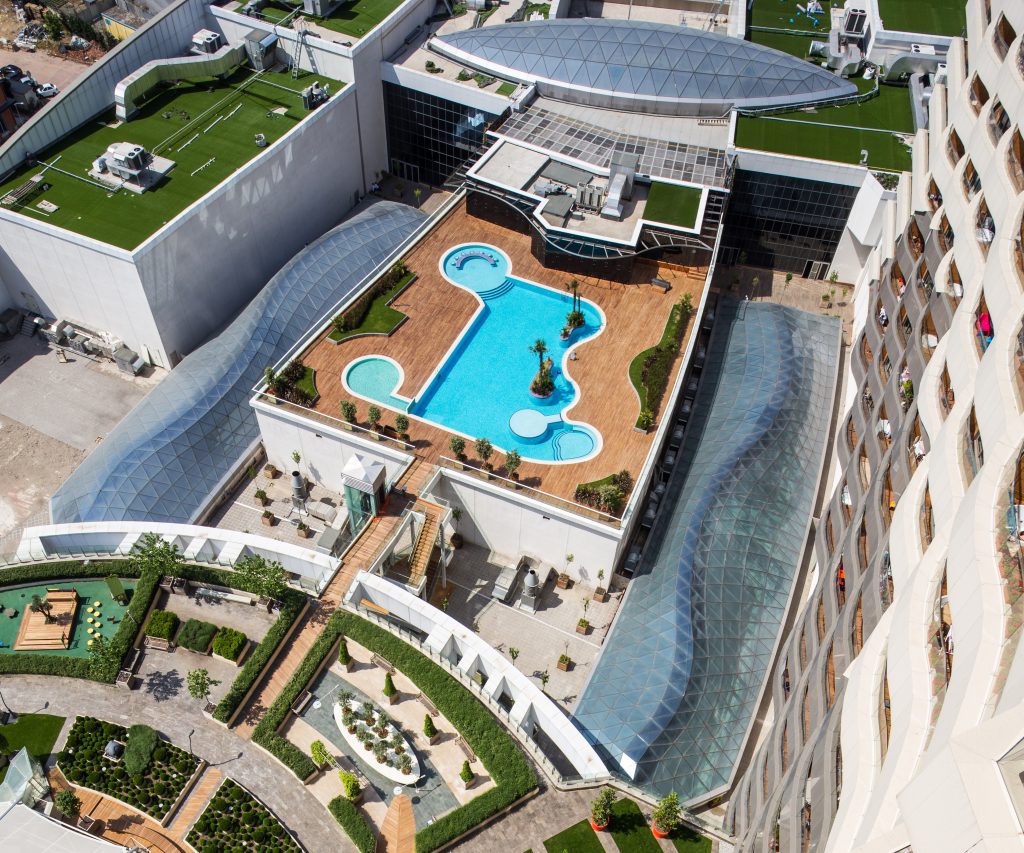 53 Akasya Mall: Undulating Canopy