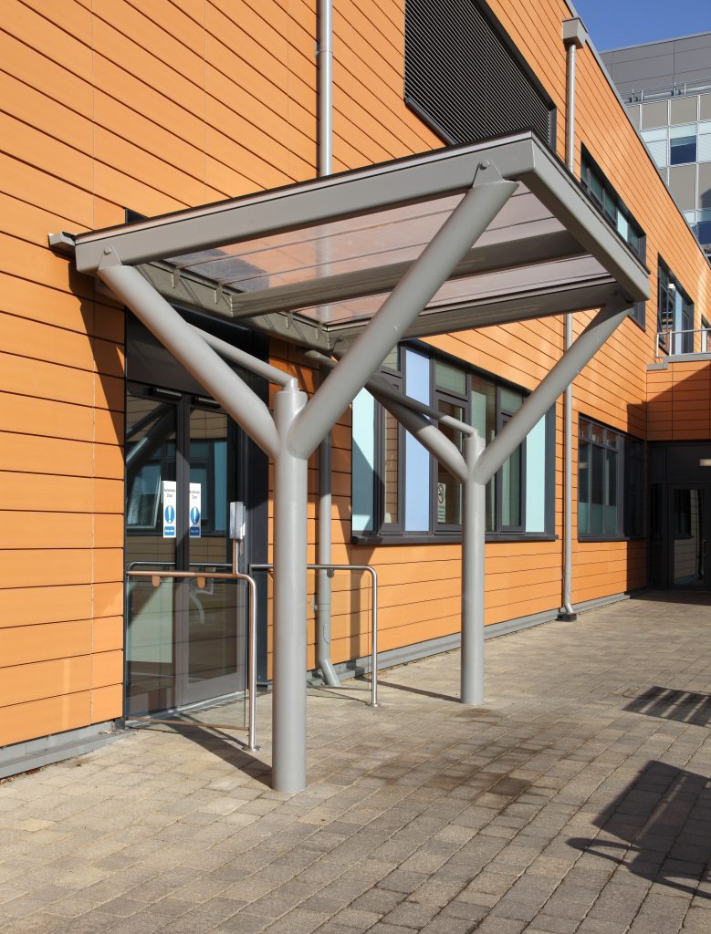 BPH002 Peterborough City Hospital: Façade + Canopy