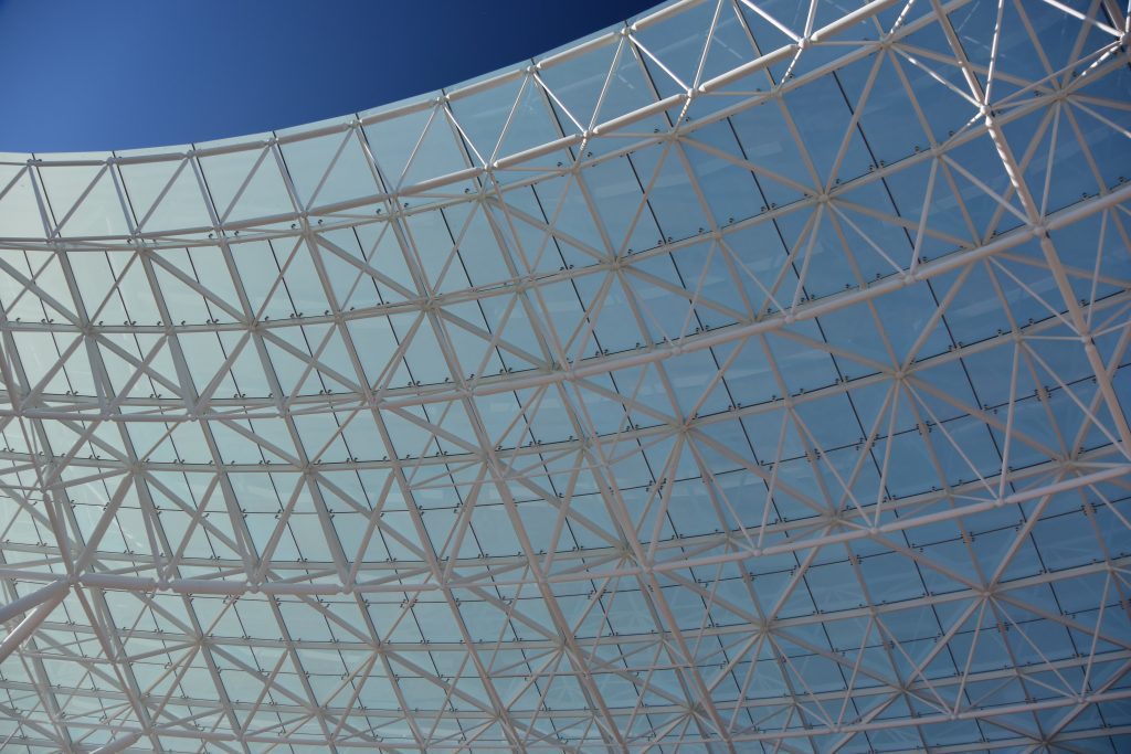 Large glass structure