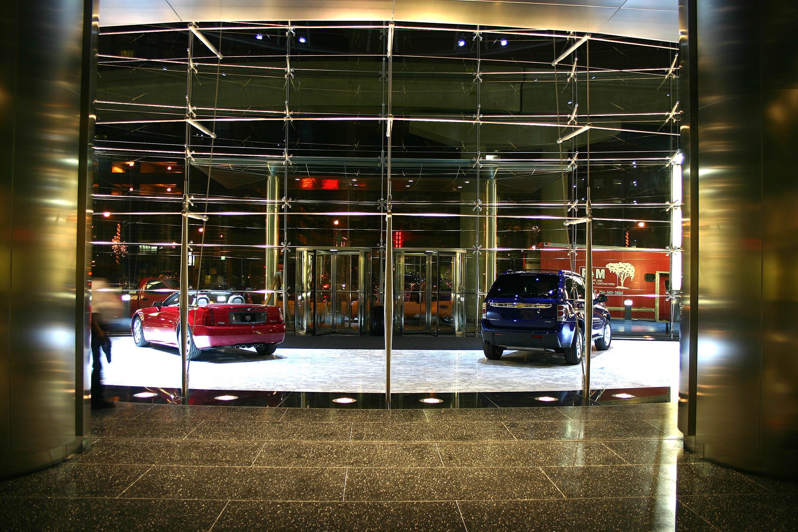 GM HQ: The Grand Entrance