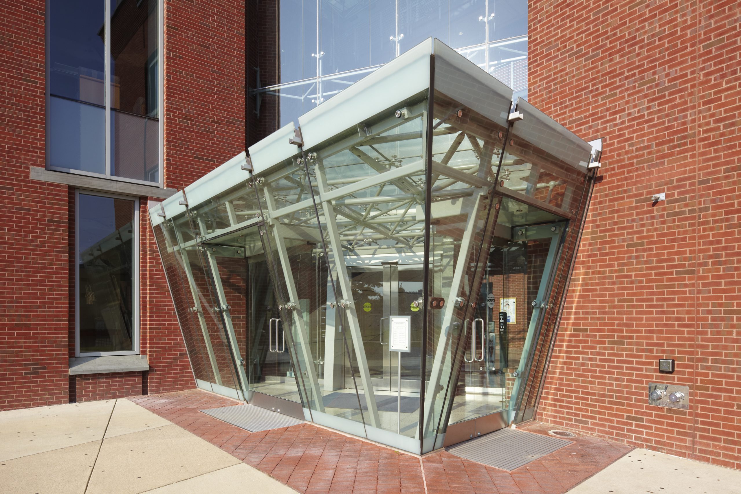 Howard University: Louis Stokes Health Sciences Library