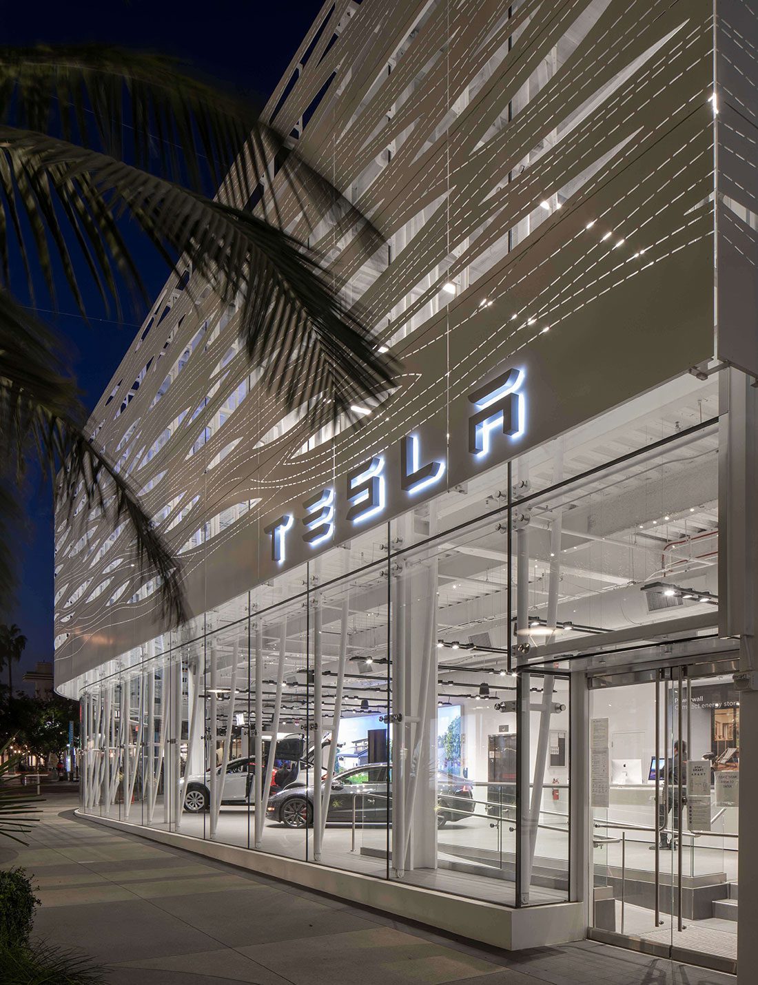 Tesla Showroom at 395 Santa Monica Place